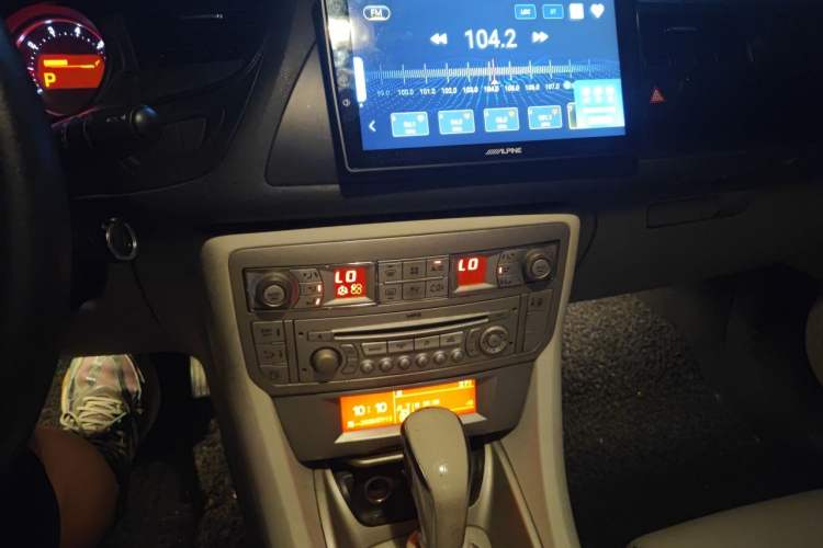 Used Citroen C5 2012 2.0L Automatic Luxury Edition Audio And AC Panel