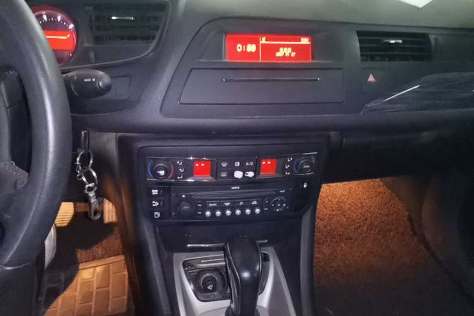 Used Citroen C5 2012 2.0L Automatic Luxury Edition Audio And AC Panel