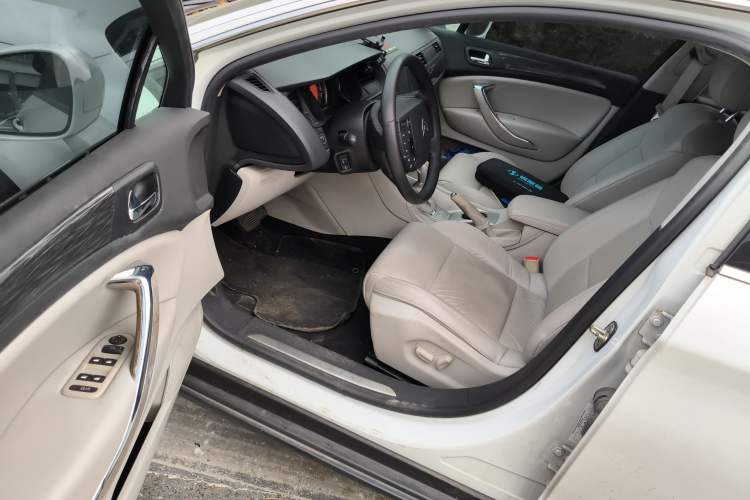 Used Citroen C5 2012 2.0L Automatic Luxury Edition Driver Seat