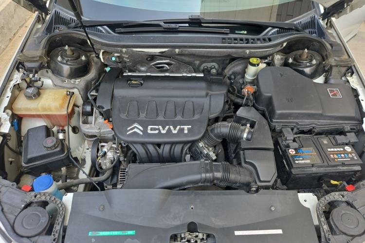 Used Citroen C5 2012 2.0L Automatic Luxury Edition Engine Bay