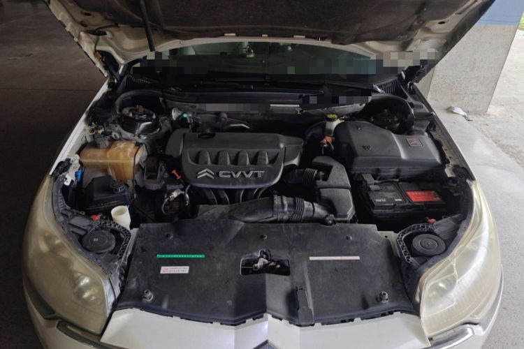 Used Citroen C5 2012 2.0L Automatic Luxury Edition Engine Bay