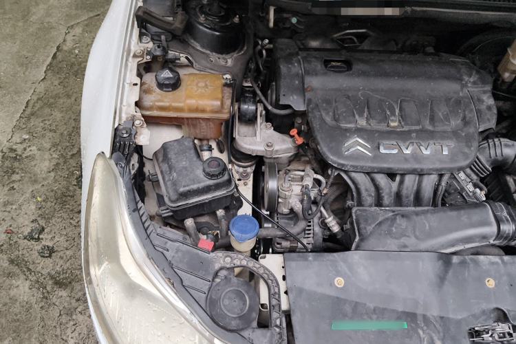 Used Citroen C5 2012 2.0L Automatic Luxury Edition Engine Bay Right