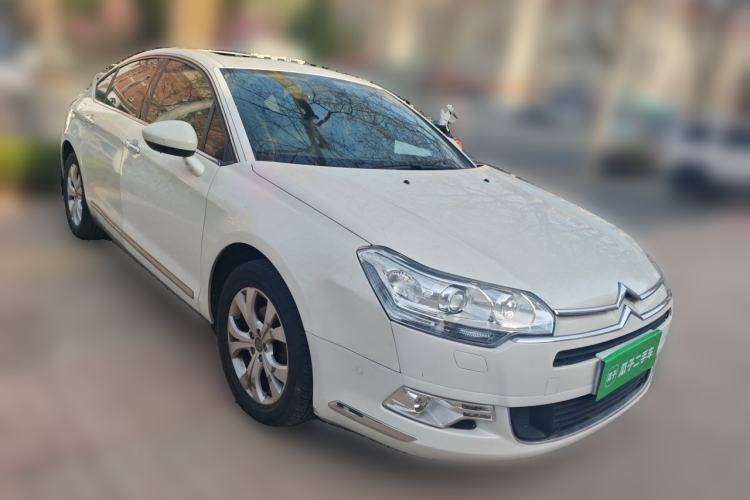 Used Citroen C5 2012 2.3L Automatic Luxury Version Front Right 45 Deg