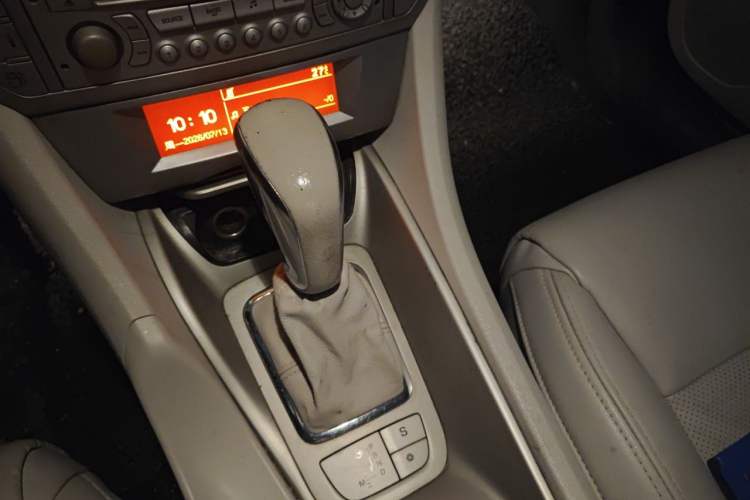 Used Citroen C5 2012 2.0L Automatic Luxury Edition Gear Lever
