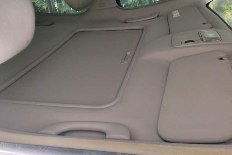 Used Citroen C5 2012 2.0L Manual Comfort Version Headliner