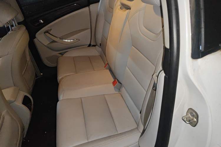 Used Citroen C5 2012 2.0L Automatic Luxury Edition Left Rear Seat