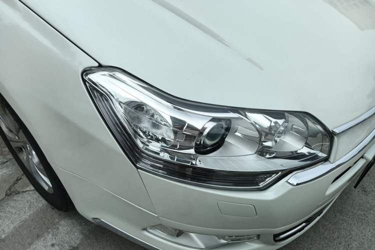 Used Citroen C5 2012 2.3L Automatic Zunyu Version Right Front Headlight