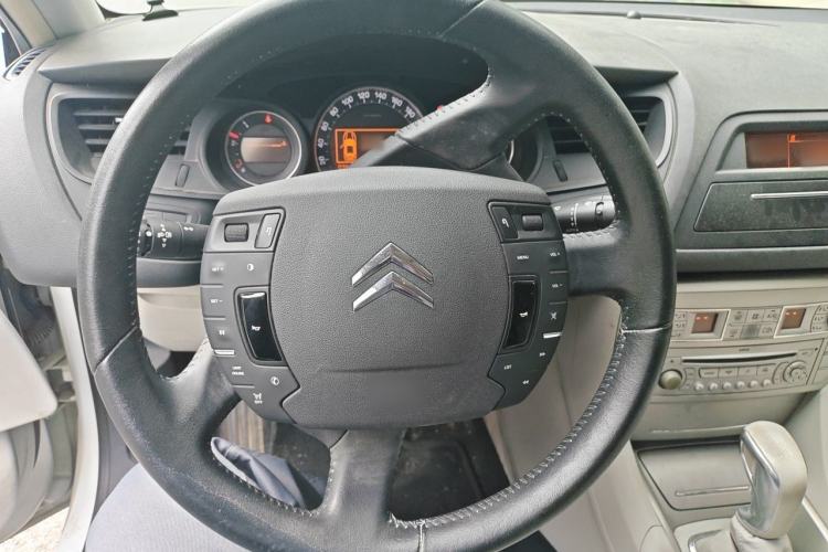 Used Citroen C5 2012 2.0L Automatic Luxury Edition Steering Wheel