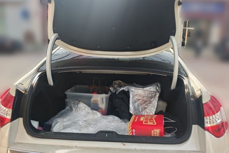 Used Citroen C5 2012 2.3L Automatic Luxury Version Trunk
