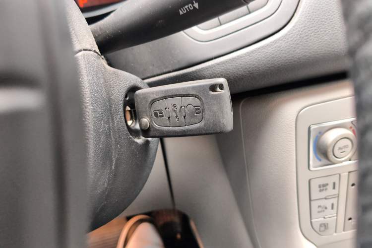 Used Citroen C5 2012 2.0L Automatic Luxury Edition Vehicle Key