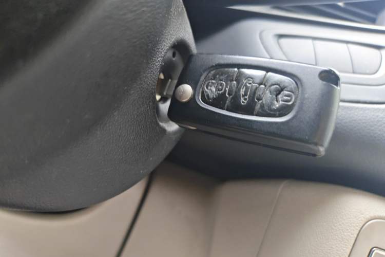 Used Citroen C5 2012 2.0L Automatic Luxury Edition Vehicle Key