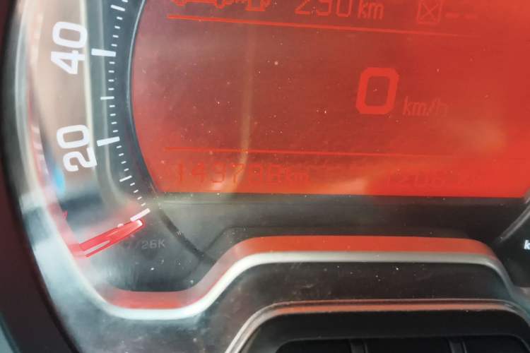 Used Citroen C5 2012 2.0L Automatic Luxury Edition Odometer Close Up