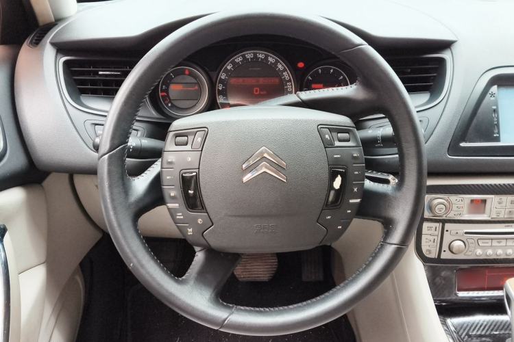 Used Citroen C5 2012 2.0L Automatic Luxury Edition Steering Wheel