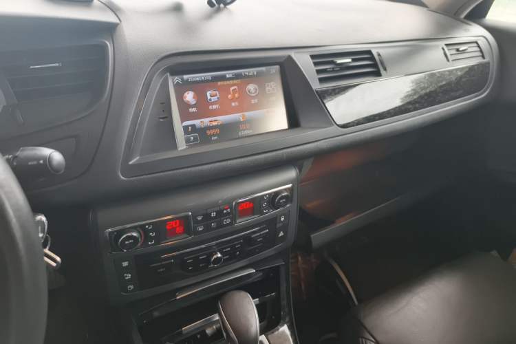 Used Citroen C5 2013 2.3L Automatic Zunyu Model Audio And AC Panel