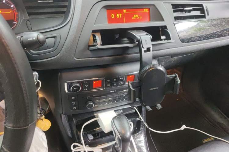 Used Citroen C5 2013 2.0L Automatic Luxury Model Audio And AC Panel