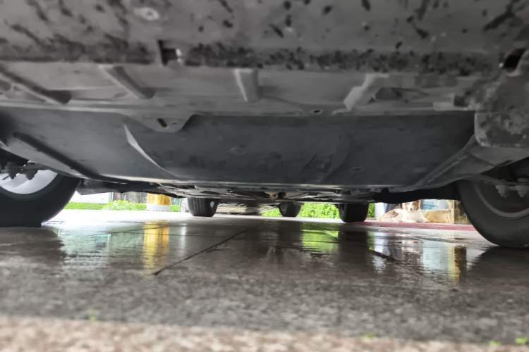 Used Citroen C5 2013 2.3L Automatic Zunyu Model Chassis Front