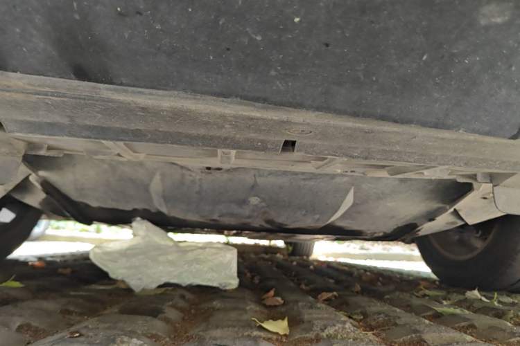 Used Citroen C5 2013 2.3L Automatic Zunyu Model Chassis Front