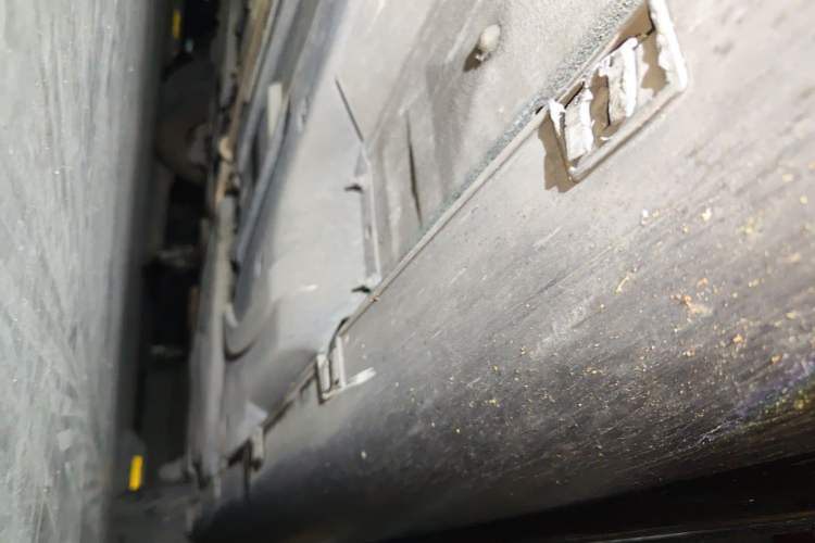 Used Citroen C5 2013 2.3L Automatic Zunyu Model Chassis Front Left