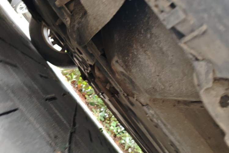 Used Citroen C5 2013 2.0L Automatic Luxury Model Chassis Front Left