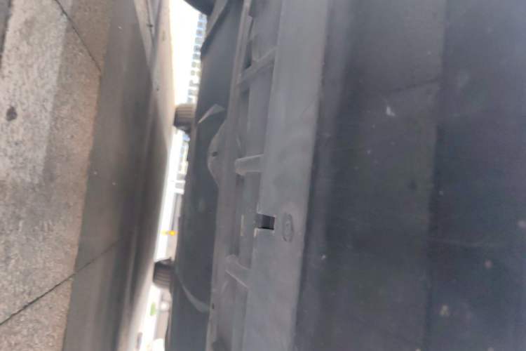 Used Citroen C5 2013 2.3L Automatic Zunyu Model Chassis Front