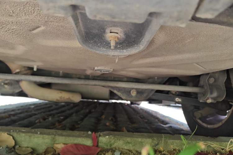 Used Citroen C5 2013 2.3L Automatic Zunyu Model Chassis Rear