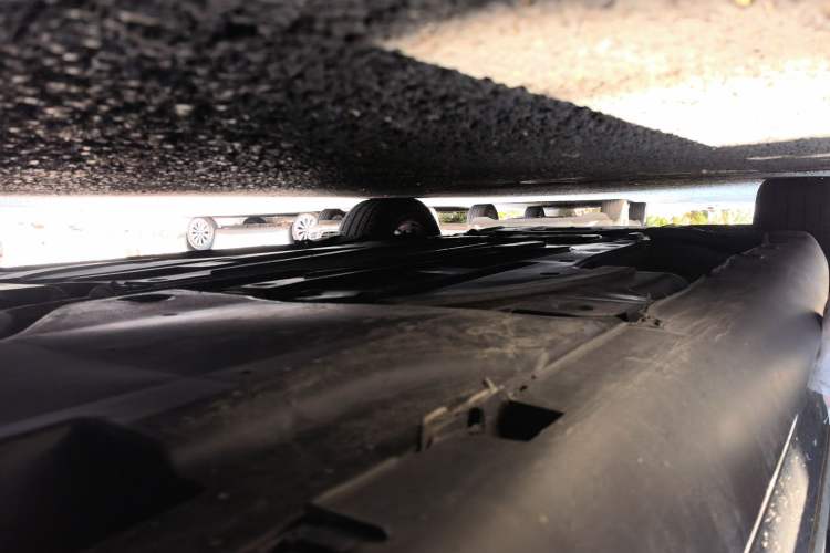 Used Citroen C5 2013 2.0L Automatic Luxury Model Chassis Rear Left