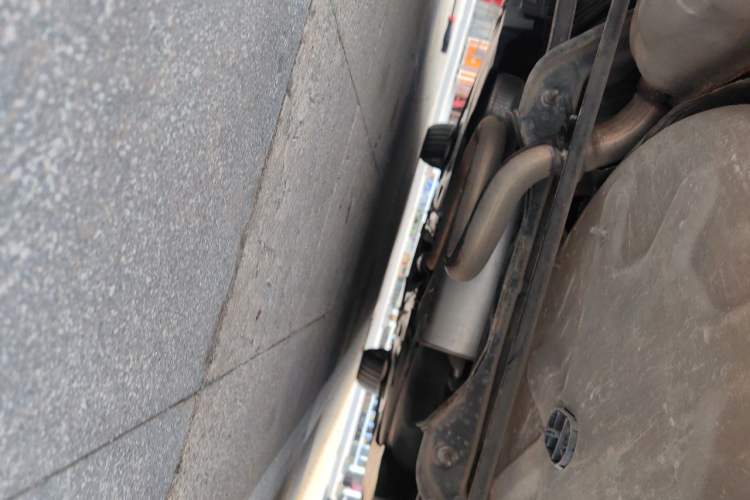 Used Citroen C5 2013 2.3L Automatic Zunyu Model Chassis Rear