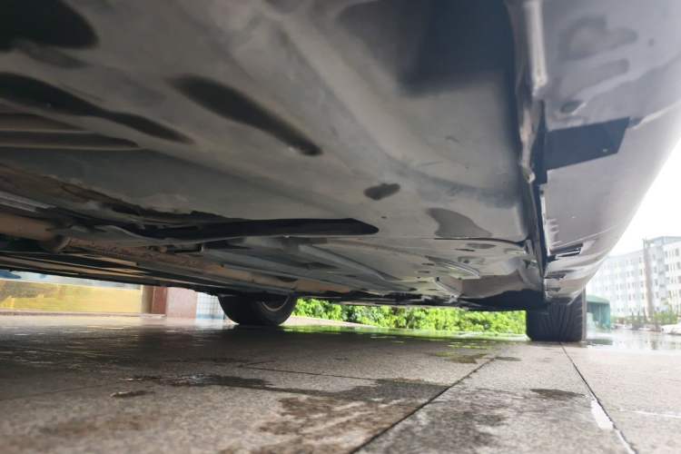 Used Citroen C5 2013 2.3L Automatic Zunyu Model Chassis Rear Right