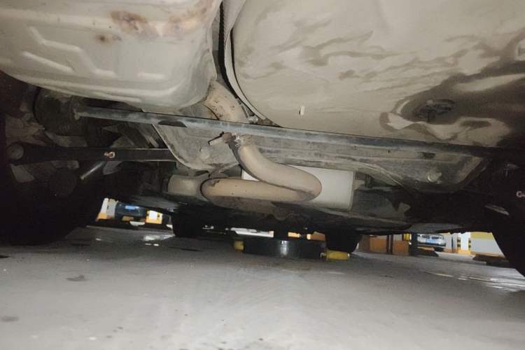 Used Citroen C5 2013 2.3L Automatic Zunyu Model Chassis Rear