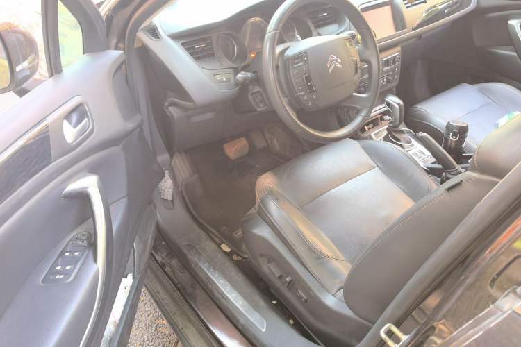Used Citroen C5 2013 2.0L Automatic Luxury Model Driver Seat