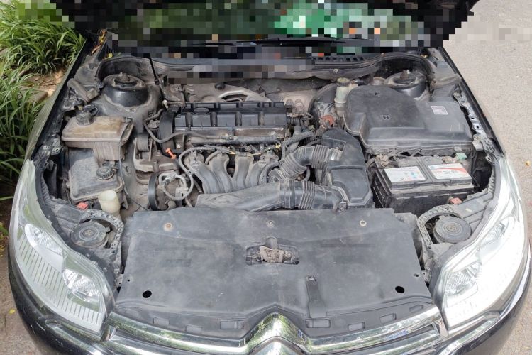 Used Citroen C5 2013 2.0L Automatic Luxury Model Engine Bay