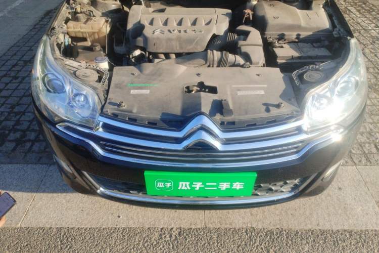 Used Citroen C5 2013 2.3L Automatic Luxury Model Engine Bay