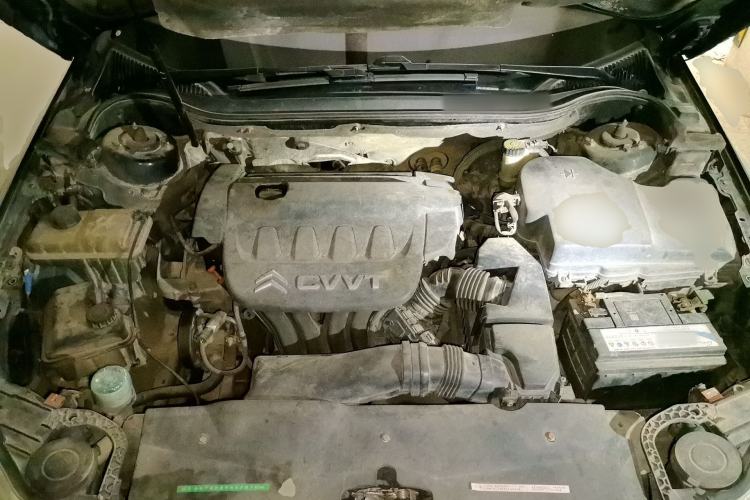Used Citroen C5 2013 2.0L Automatic Luxury Model Engine Bay