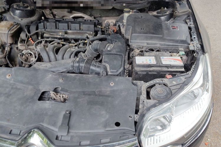 Used Citroen C5 2013 2.0L Automatic Luxury Model Engine Bay Left