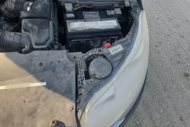 Used Citroen C5 2013 2.0L Automatic Luxury Model Engine Bay Left