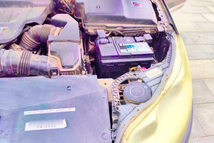 Used Citroen C5 2013 2.0L Automatic Enjoyment Model Engine Bay Left