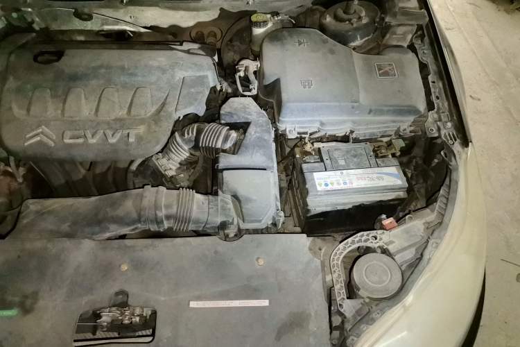Used Citroen C5 2013 2.0L Automatic Luxury Model Engine Bay Left