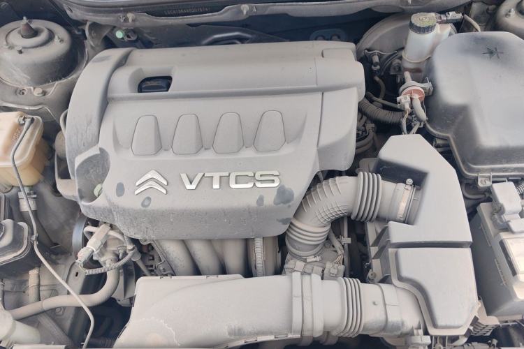 Used Citroen C5 2013 2.3L Automatic Zunyu Model Engine Bay