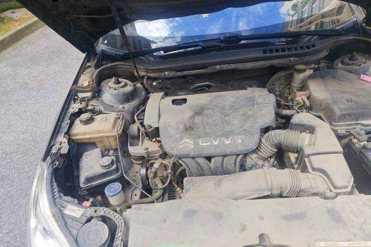 Used Citroen C5 2013 2.0L Automatic Luxury Model Engine Bay Right