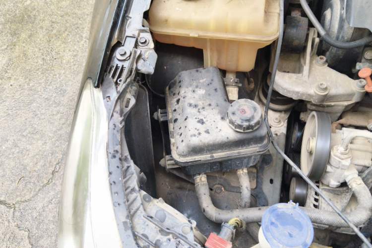 Used Citroen C5 2013 2.0L Automatic Luxury Model Engine Bay Right