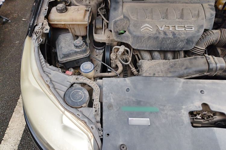 Used Citroen C5 2013 2.3L Automatic Zunyu Model Engine Bay Right