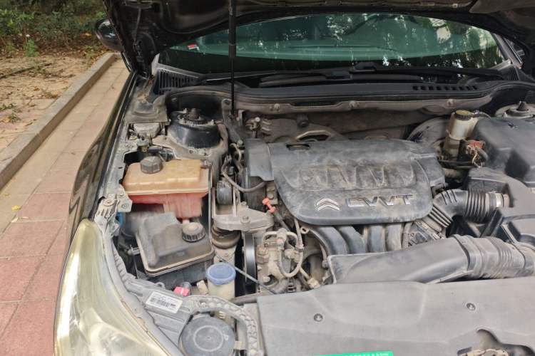 Used Citroen C5 2013 2.0L Automatic Luxury Model Engine Bay Right