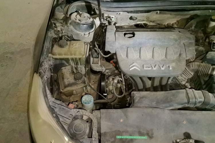 Used Citroen C5 2013 2.0L Automatic Luxury Model Engine Bay Right