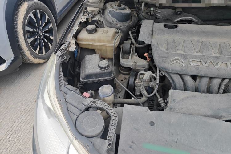 Used Citroen C5 2013 2.0L Automatic Luxury Model Engine Bay Right