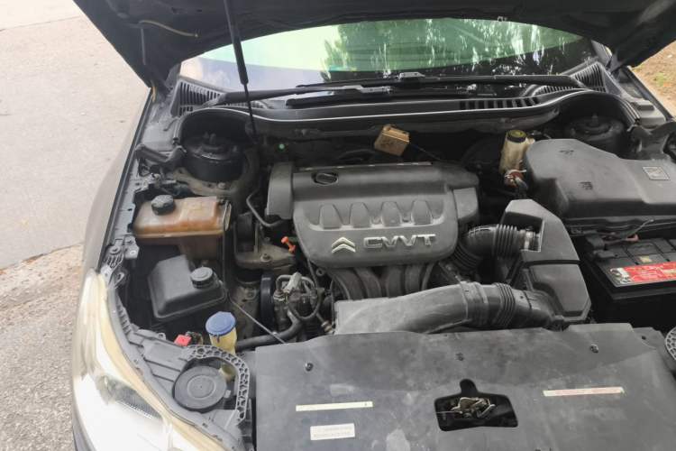 Used Citroen C5 2013 2.0L Automatic Luxury Model Engine Bay Right