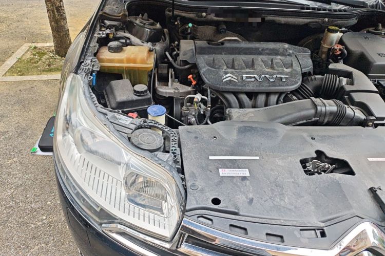 Used Citroen C5 2013 2.0L Automatic Luxury Model Engine Bay Right