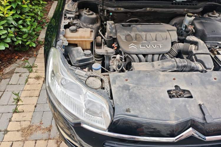 Used Citroen C5 2013 2.0L Automatic Luxury Model Engine Bay Right
