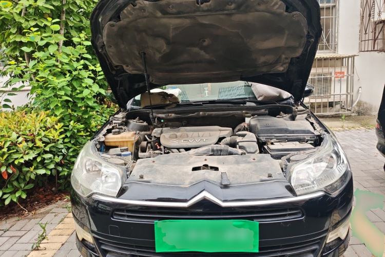 Used Citroen C5 2013 2.0L Automatic Luxury Model Engine Bay