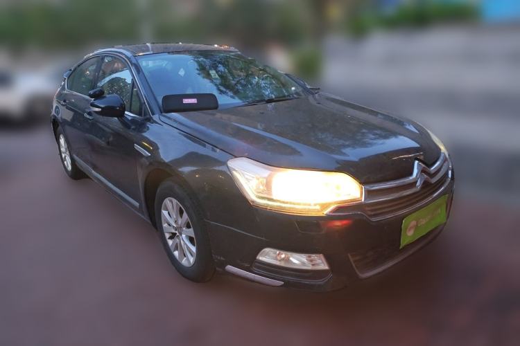 Used Citroen C5 2013 2.0L Automatic Luxury Model Front Right 45 Deg