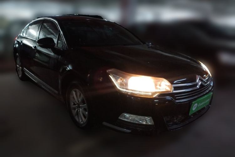 Used Citroen C5 2013 2.0L Automatic Luxury Model Front Right 45 Deg